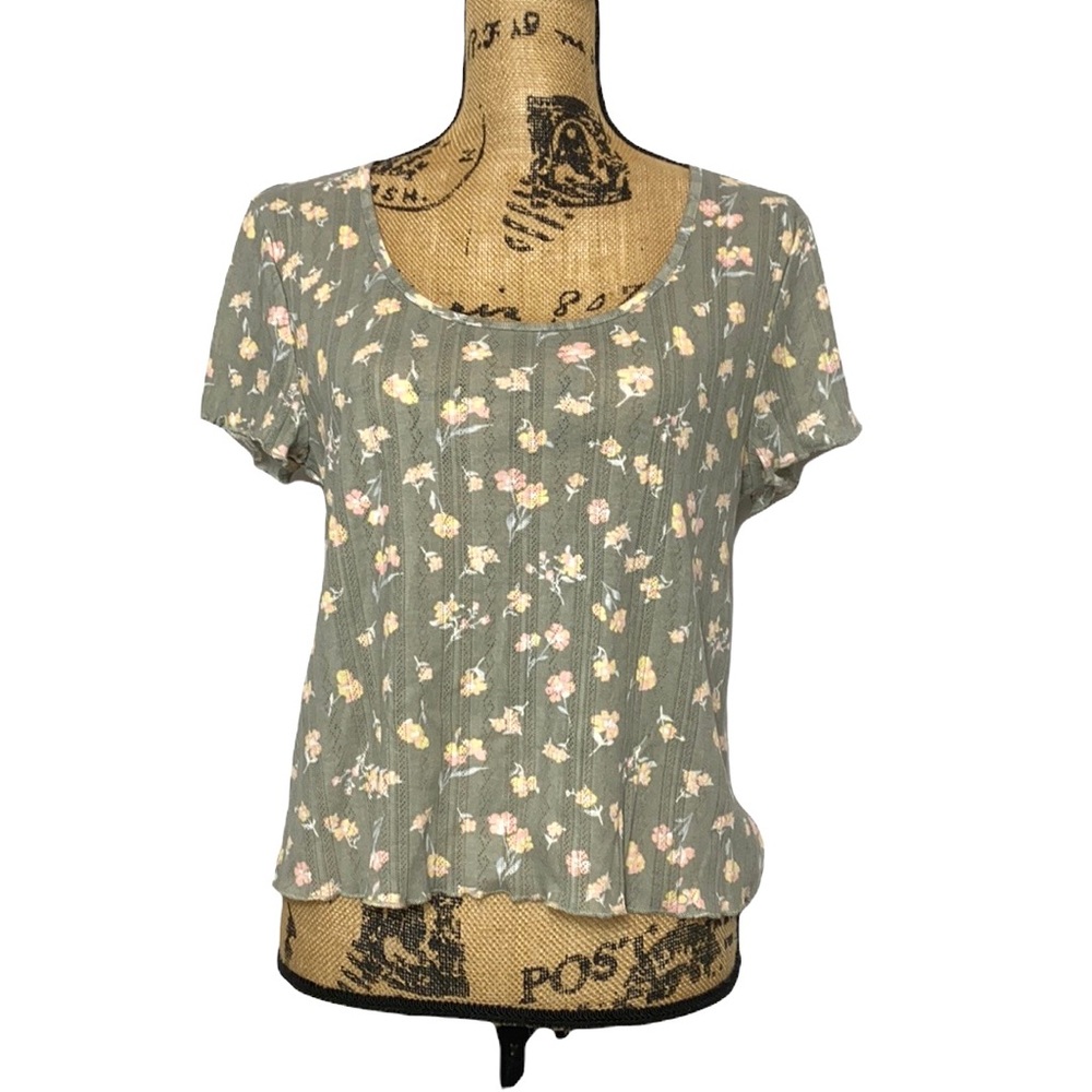 Grey Short Ruffle Sleeve A-Line Top L